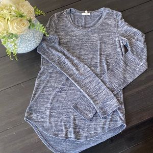 Aritzia Wilfred Free long sleeve top